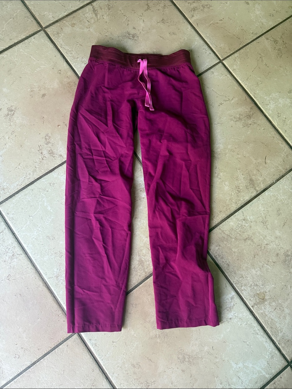 Figs Magenta Scrub Bottoms